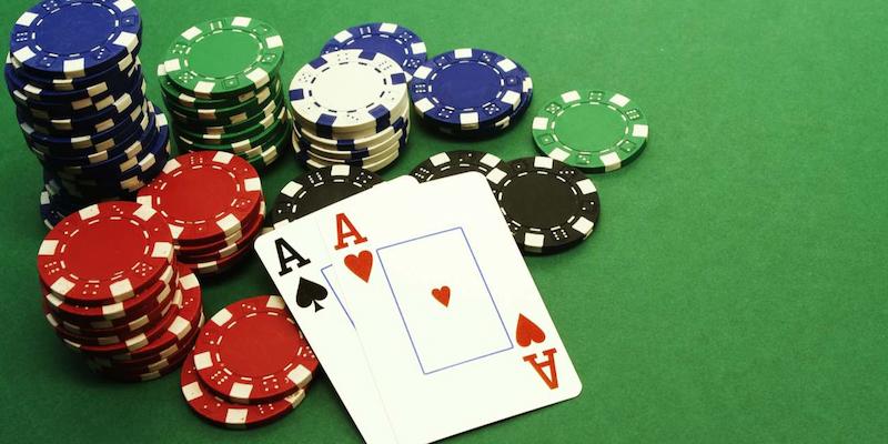 Các vòng chi tiết trong ván đấu Poker Rikvip cho bet thủ